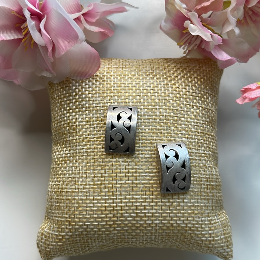 Lois Hill Earrings